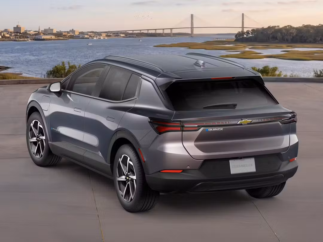 2026 Chevrolet Equinox Ev LT - Image 2