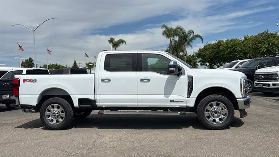 2026 Ford F-350Sd Lariat - Image 2