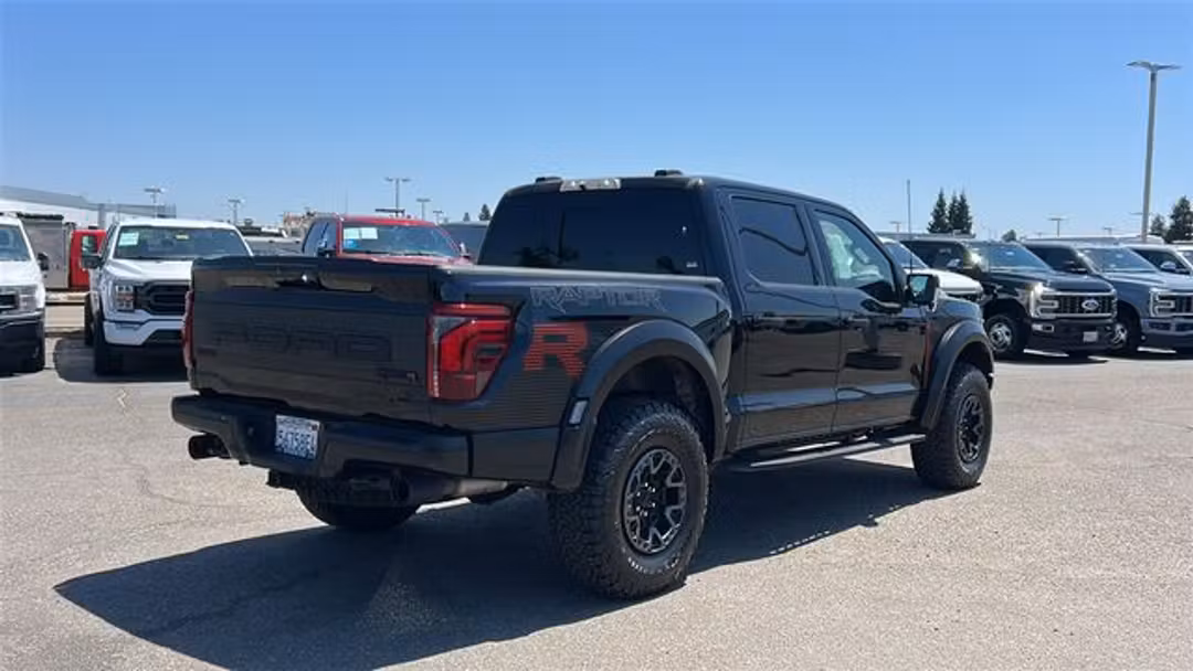 2025 Ford F-150 Raptor - Image 3
