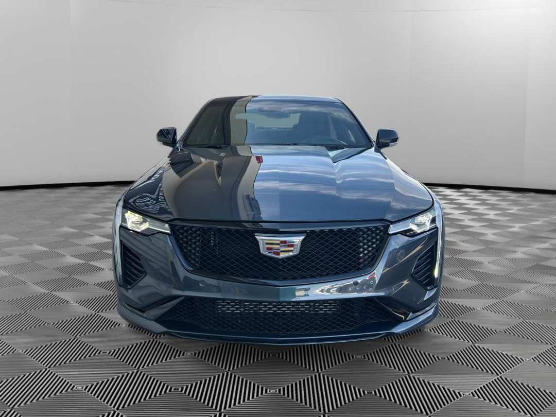 2022 Cadillac Ct4 VSeries - Image 2