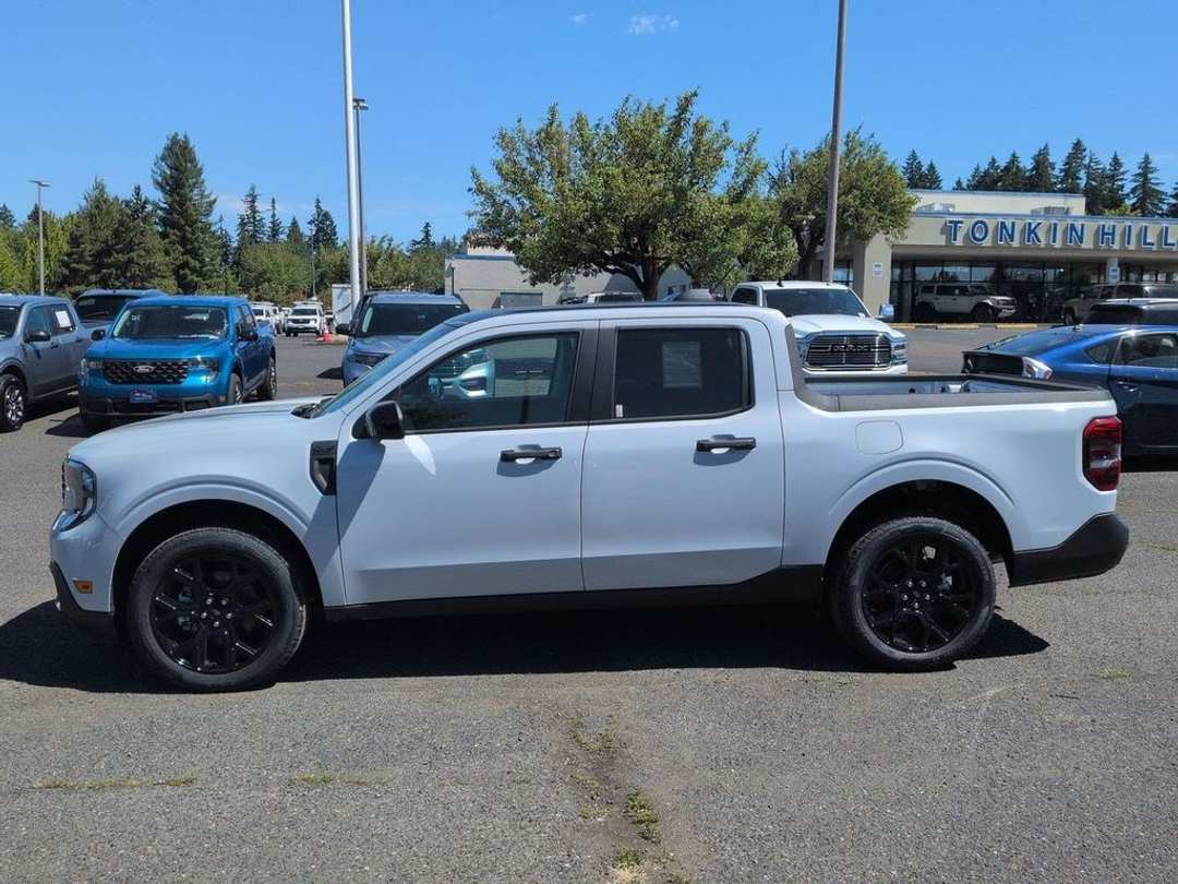 2026 Ford Maverick XLT - Image 2