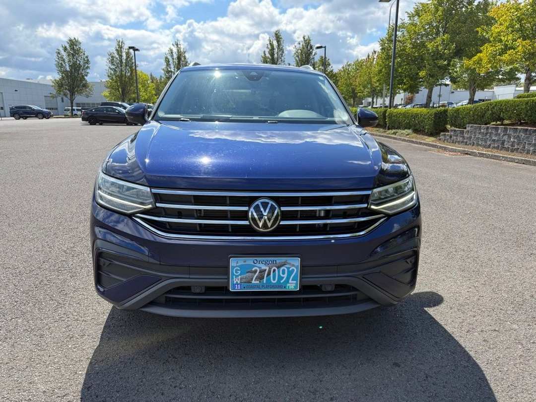2022 Volkswagen Tiguan 2.0T SE - Image 2