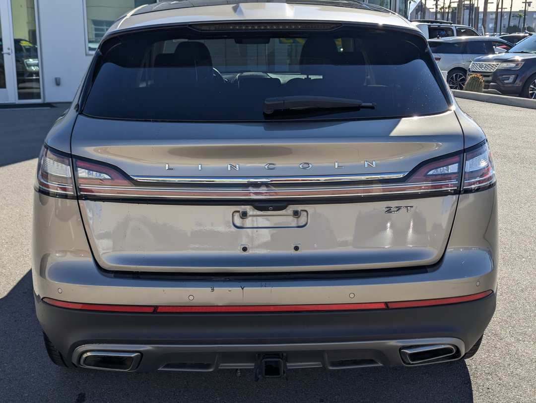 2019 Lincoln Nautilus Reserve - Image 2