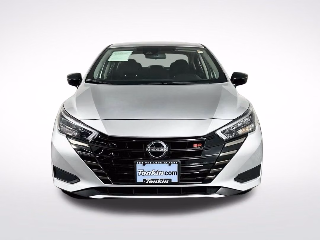 2024 Nissan Versa 1.6 SR - Image 2