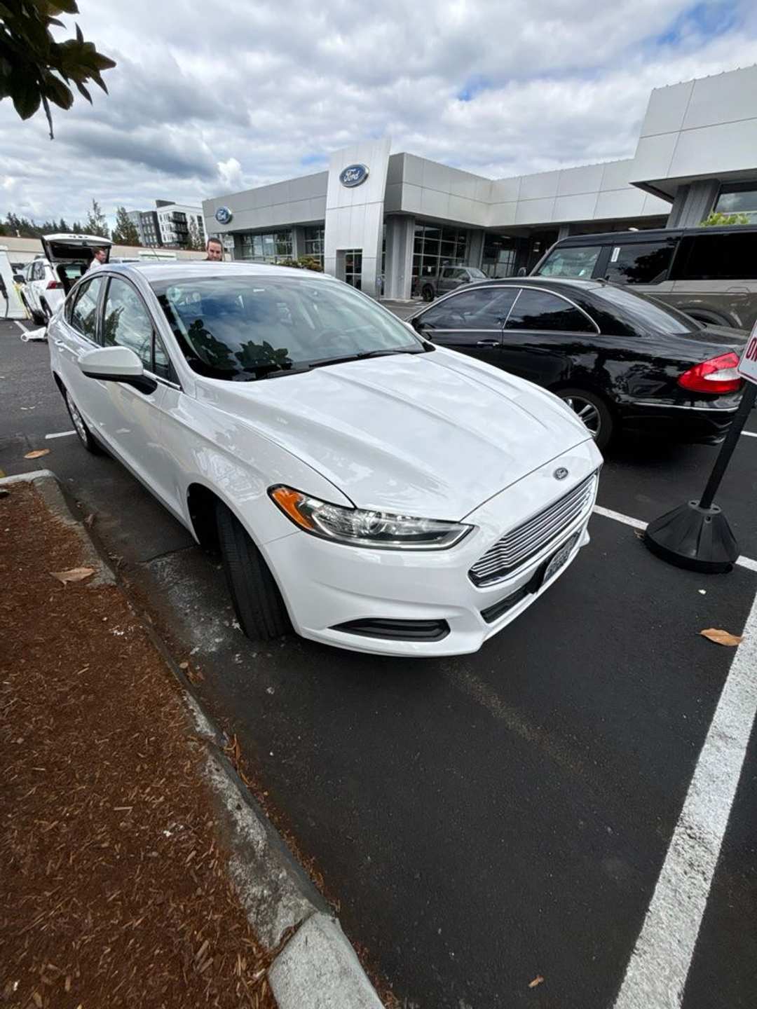 2014 Ford Fusion S - Image 2