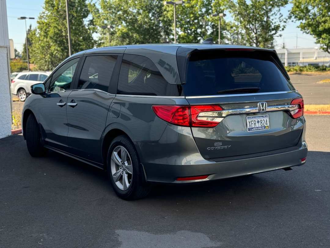 2019 Honda Odyssey EXL - Image 2