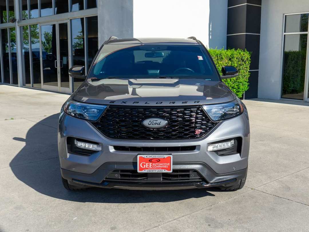 2022 Ford Explorer ST - Image 2