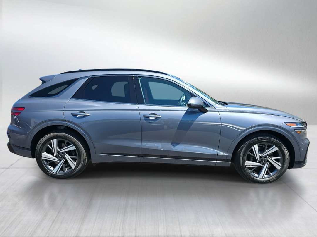 2026 Genesis Gv70 3.5T Sport Advanced - Image 2