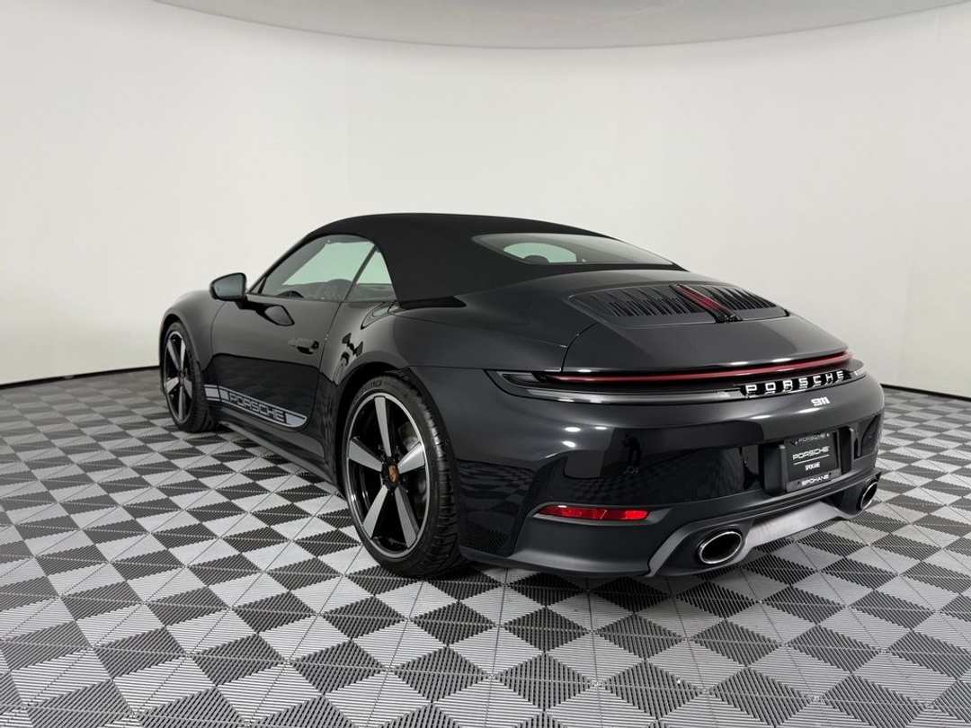 2026 Porsche 911 Carrera - Image 3