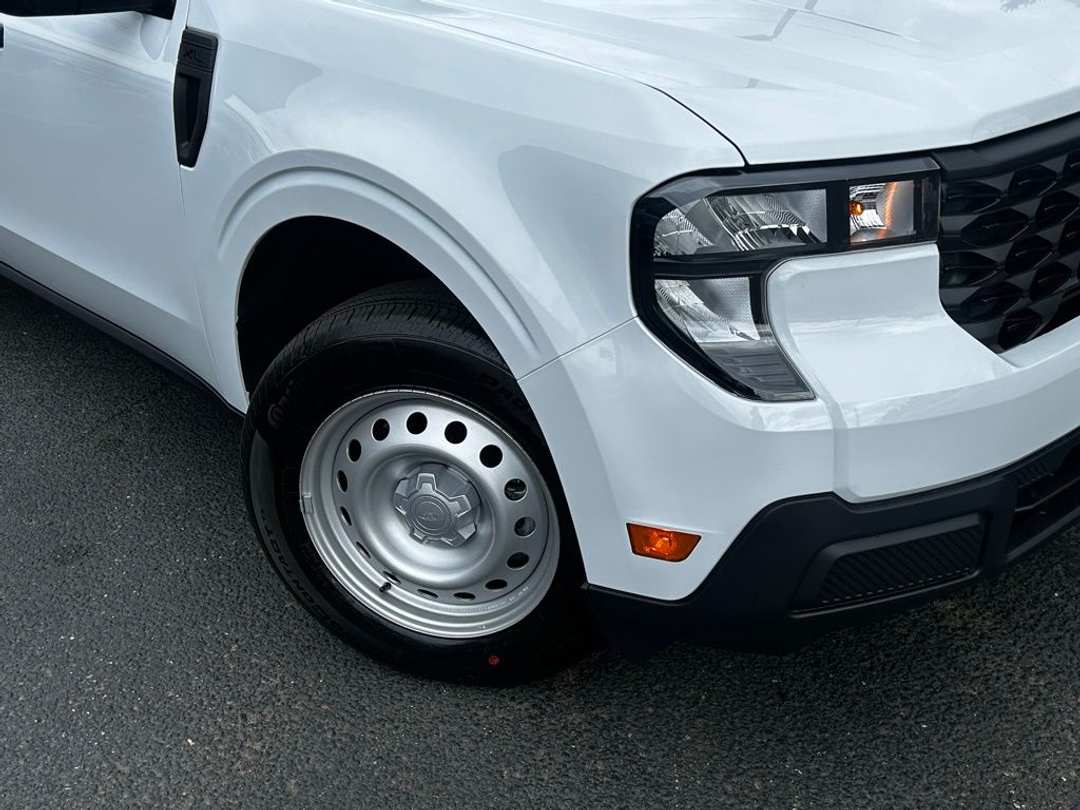 2026 Ford Maverick XL - Image 2