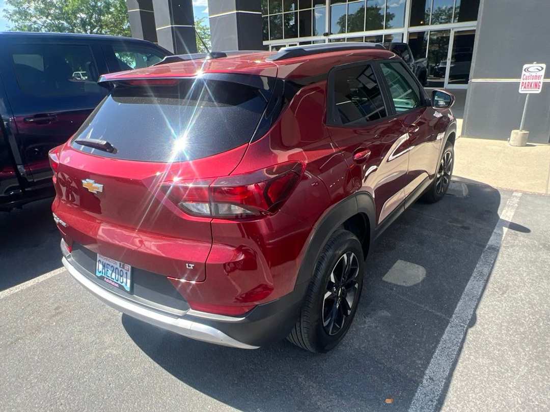 2023 Chevrolet Trailblazer LT - Image 2