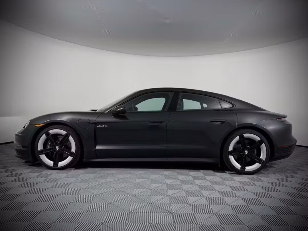 2025 Porsche Taycan - Image 2