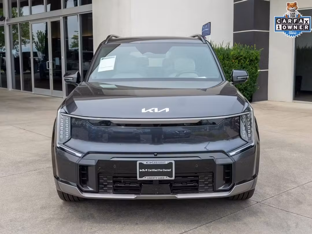 2024 Kia Ev9 GTLine - Image 2