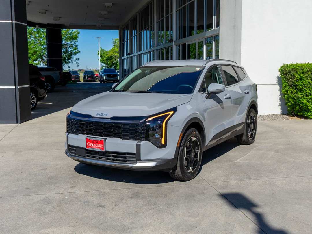 2026 Kia Sportage Hybrid EX - Image 3