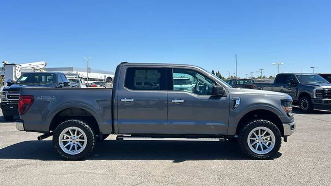 2025 Ford F-150 XLT - Image 2