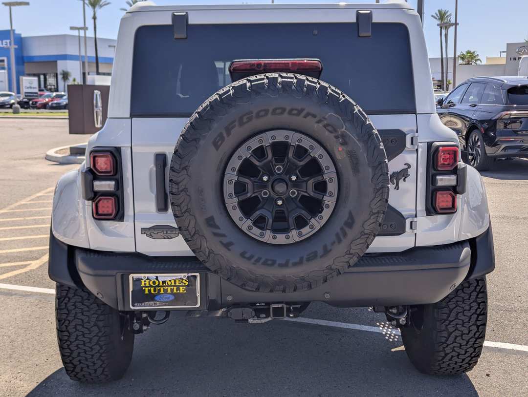 2026 Ford Bronco Raptor - Image 3
