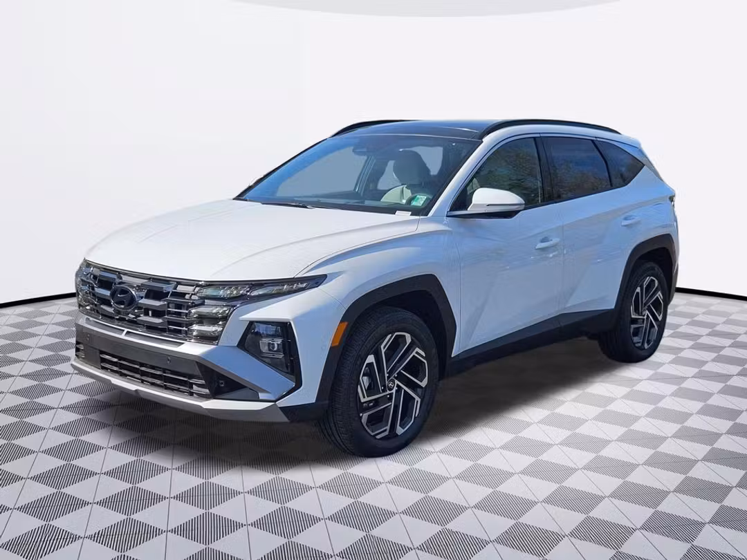 2026 Hyundai Tucson Hybrid Limited - Image 2