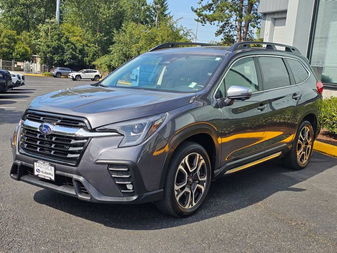 2023 Subaru Ascent Limited - Image 3