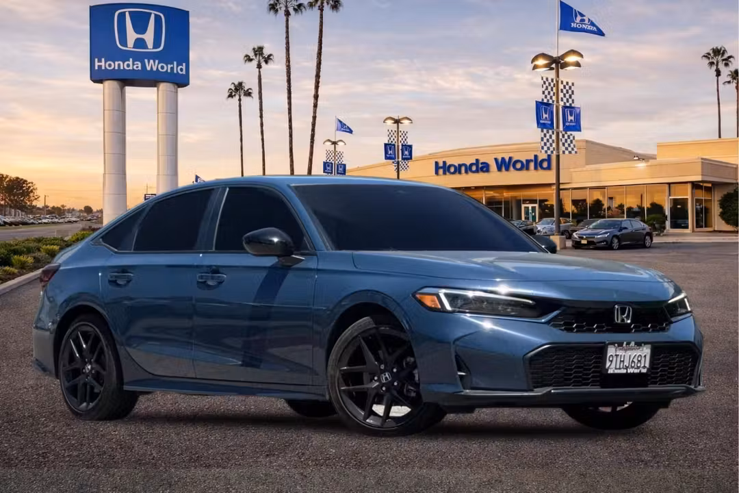 2025 Honda Civic Hybrid Sport - Image 2