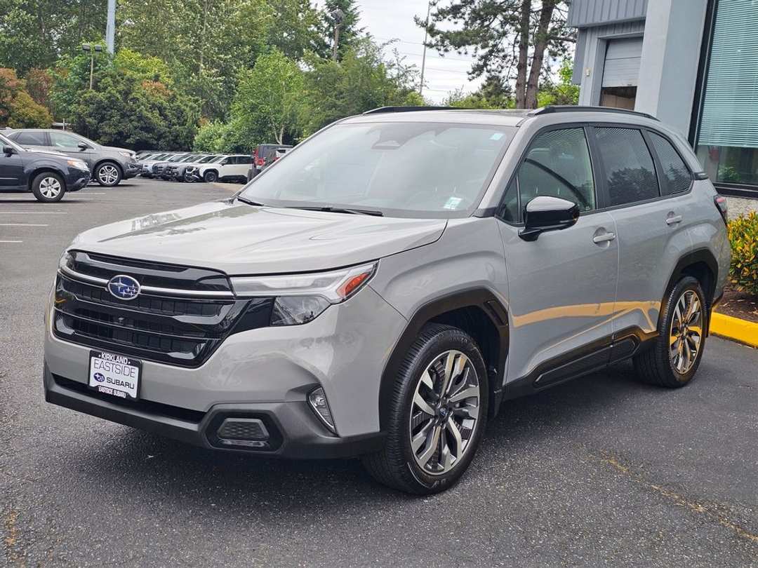 2025 Subaru Forester Touring - Image 3
