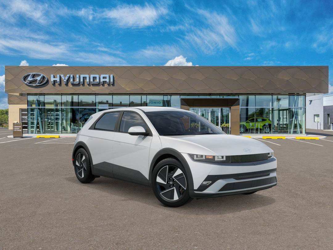 2027 Hyundai Ioniq 5 SE - Image 2