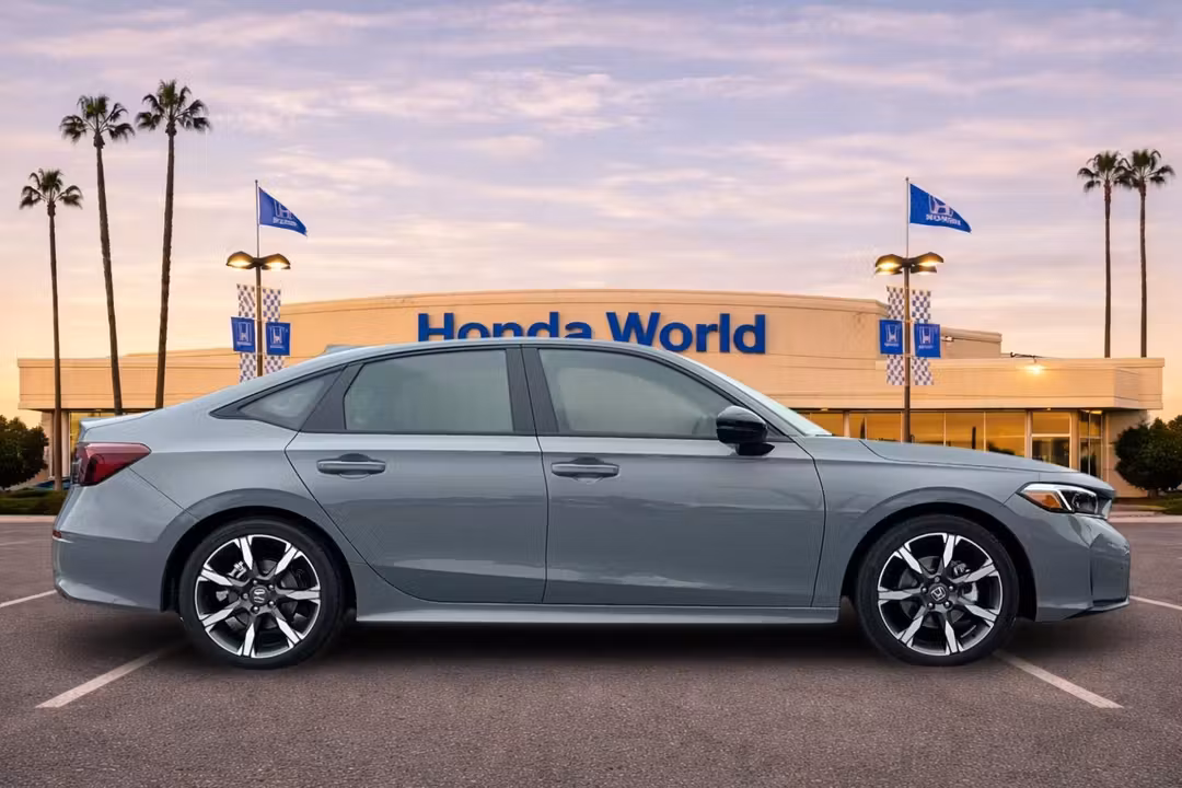 2026 Honda Civic Hybrid Sport Touring - Image 3