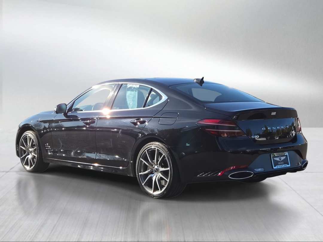 2026 Genesis G70 2.5T Prestige - Image 3