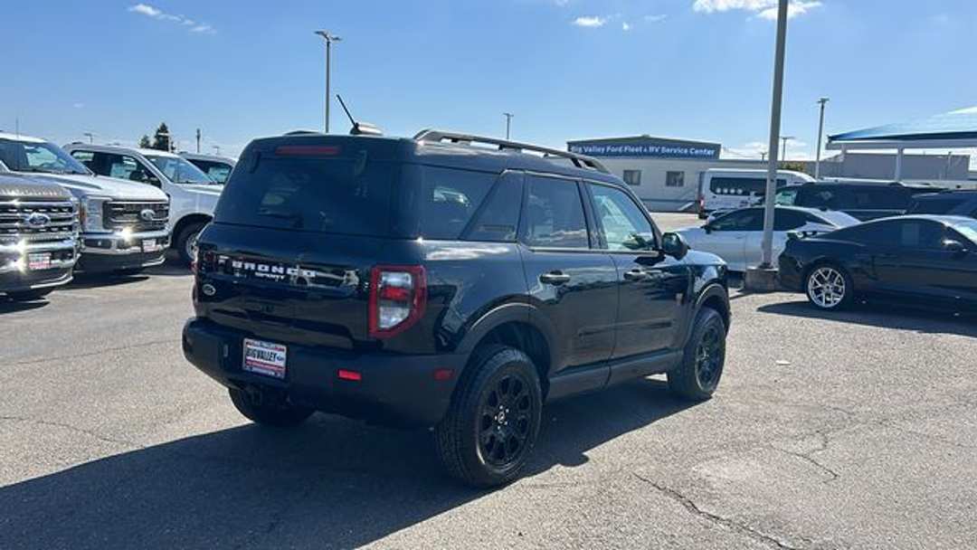 2025 Ford Bronco Sport Badlands - Image 3
