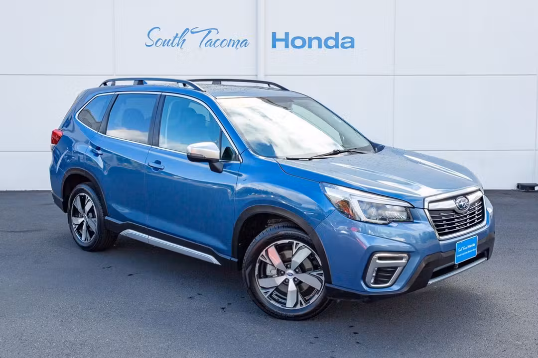 2021 Subaru Forester Touring - Image 2