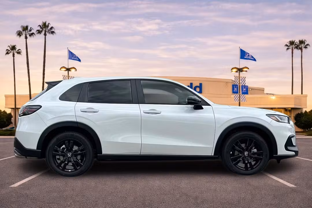 2027 Honda HR-V Sport - Image 3