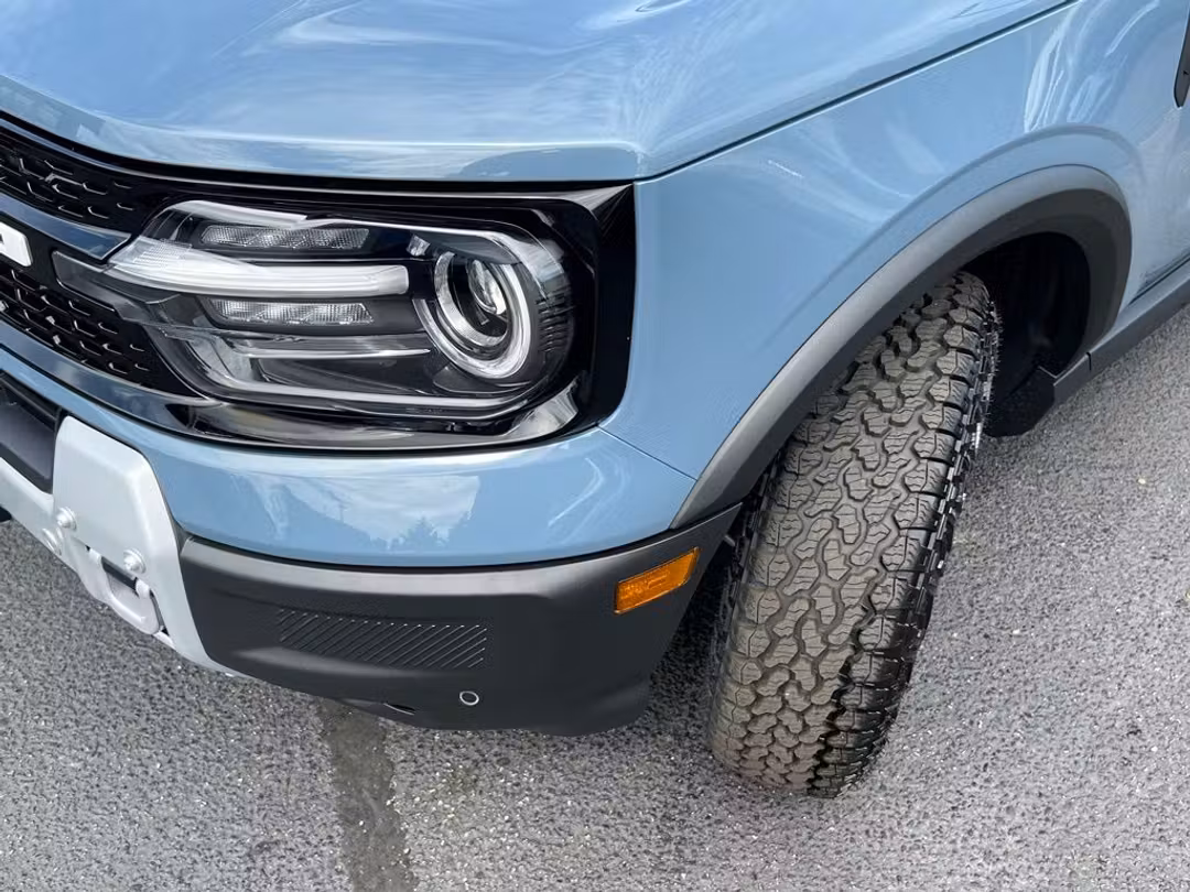 2026 Ford Bronco Sport Badlands - Image 2