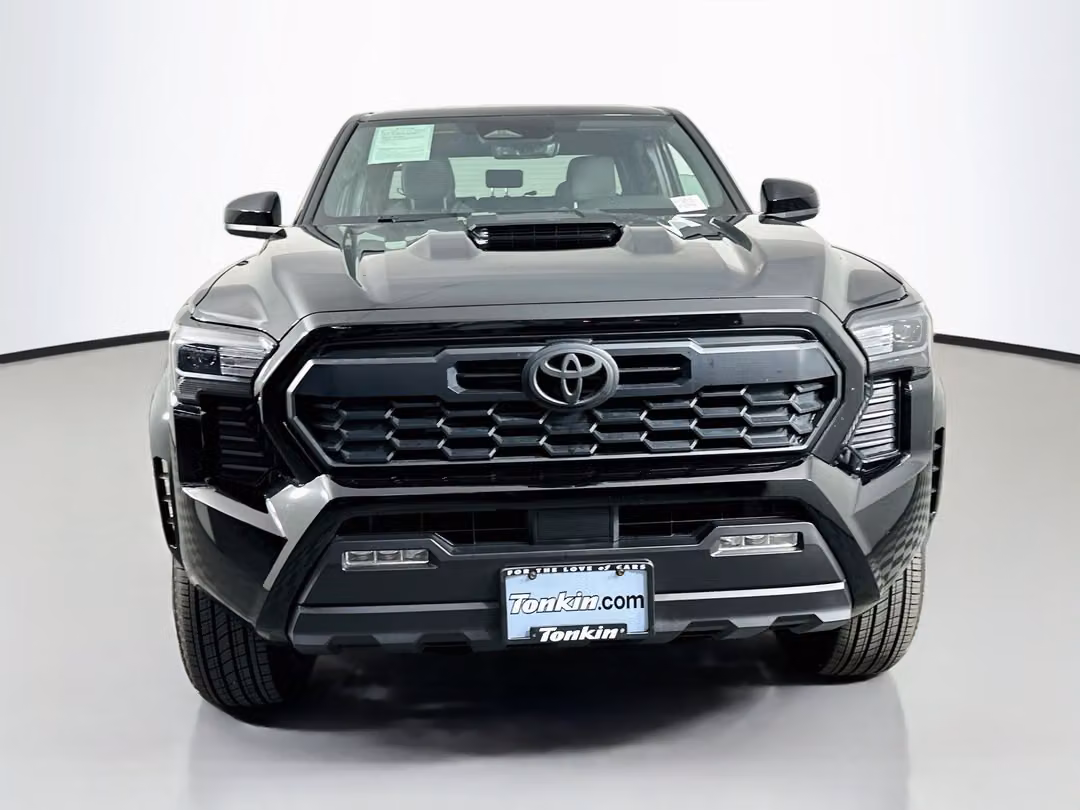 2025 Toyota Tacoma TRD Sport - Image 2