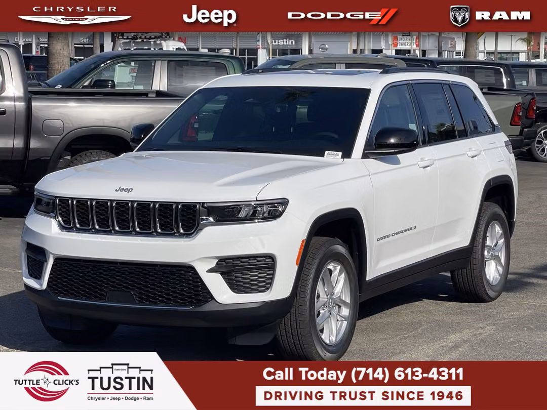 2026 Jeep Grand Cherokee Laredo X - Image 3