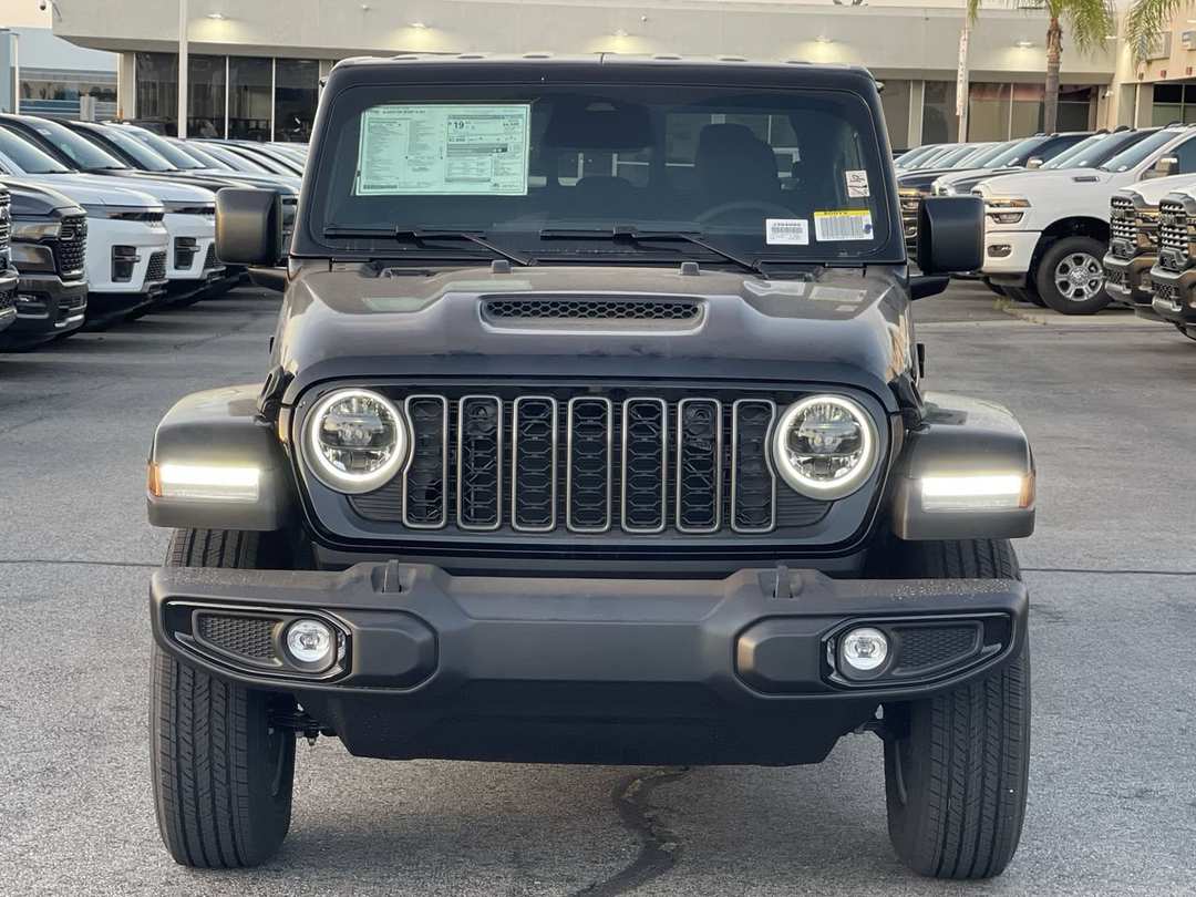 2026 Jeep Gladiator Sport S - Image 2