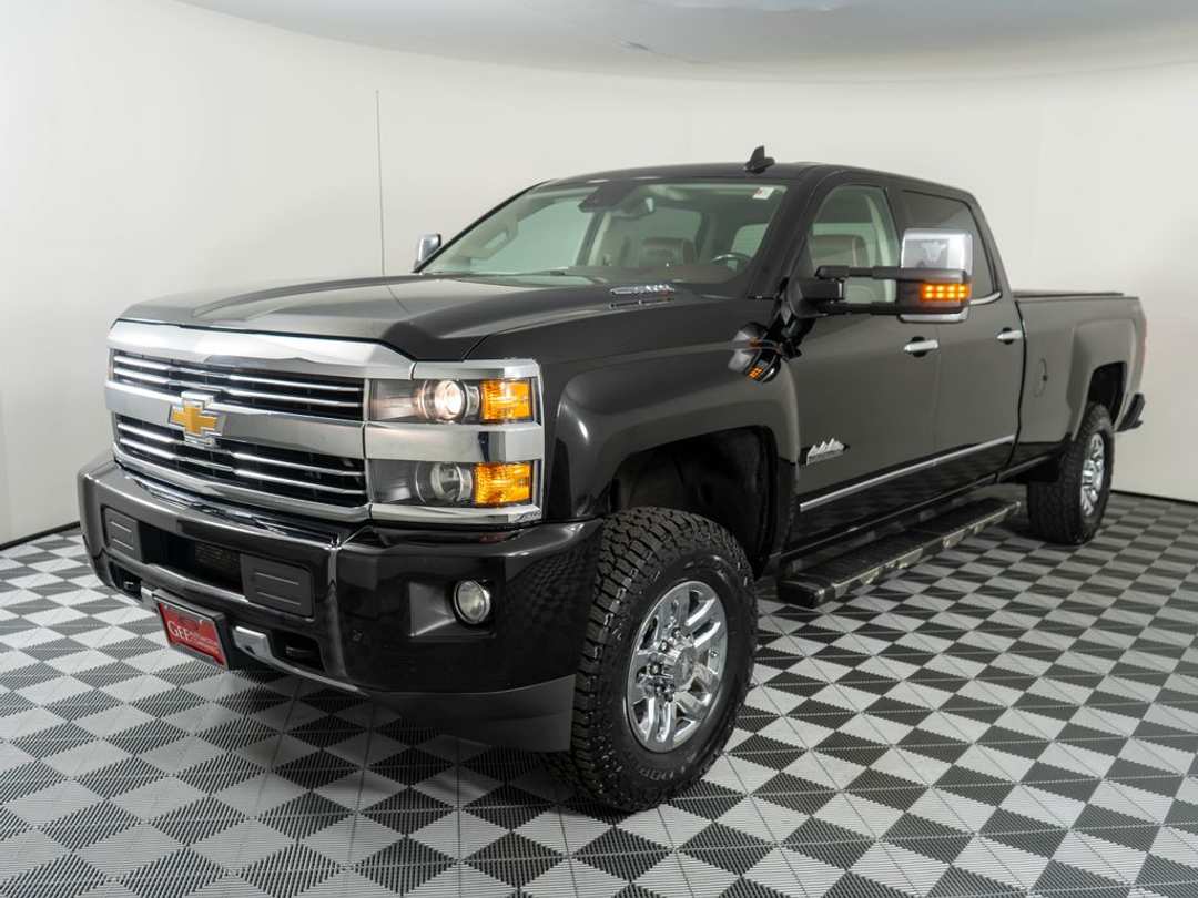 2016 Chevrolet Silverado 3500Hd High Country - Image 3