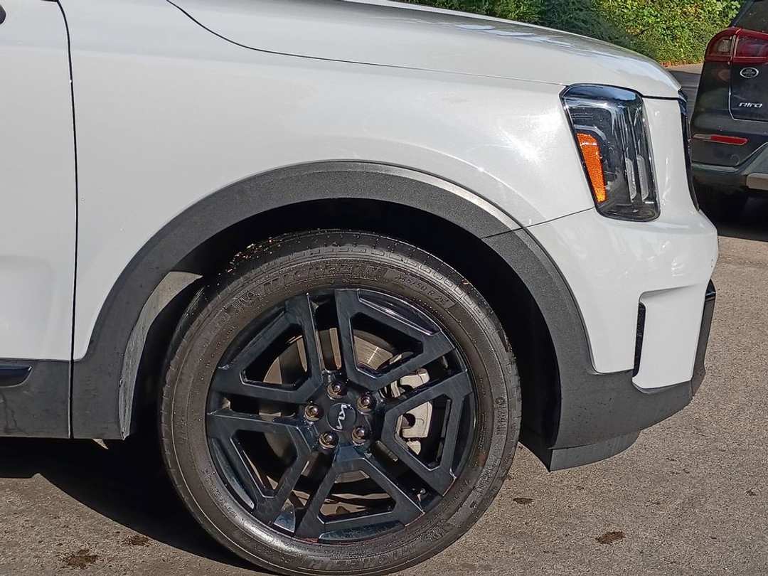 2024 Kia Telluride SXPrestige XLine - Image 2