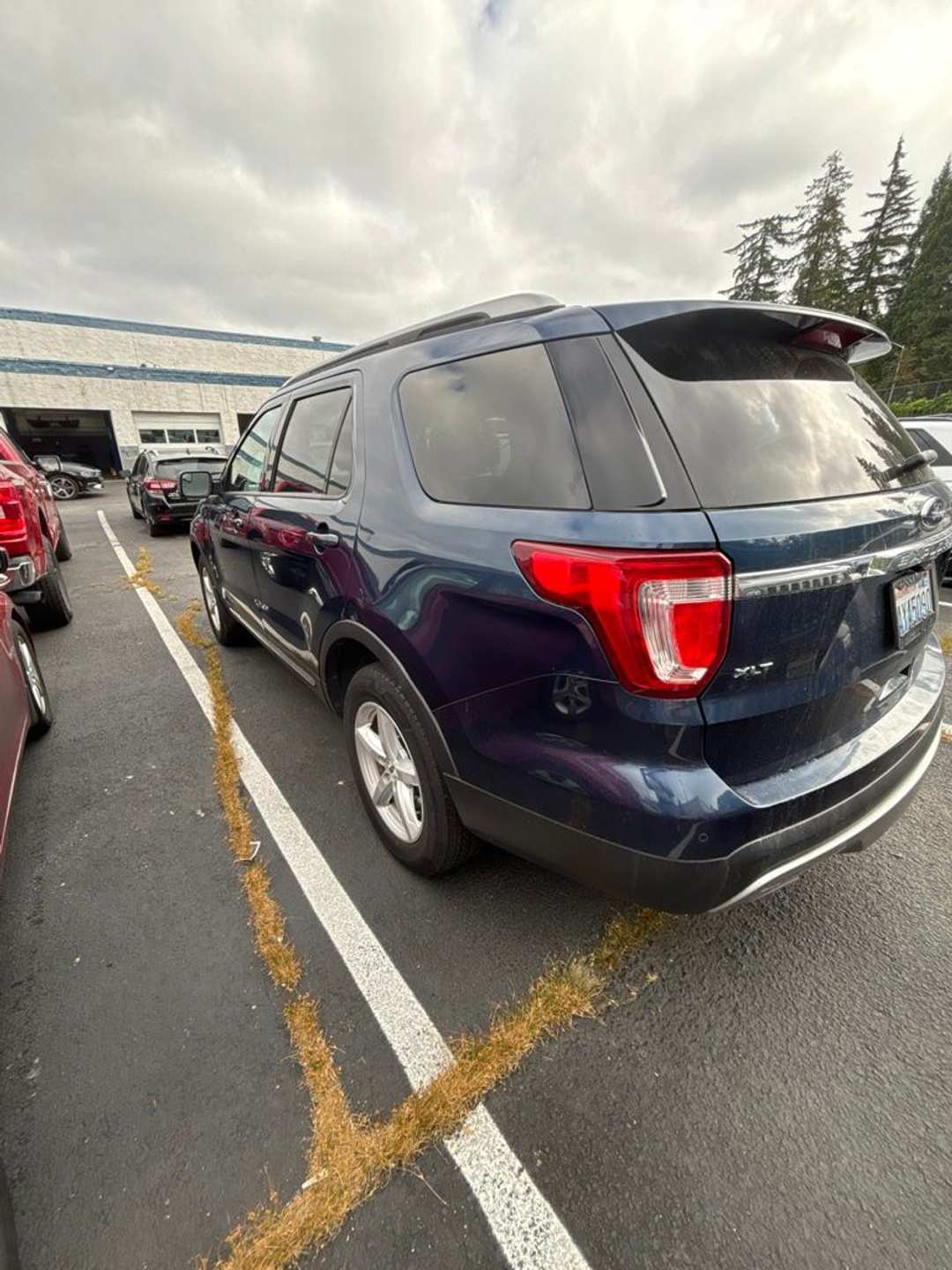 2016 Ford Explorer XLT - Image 3