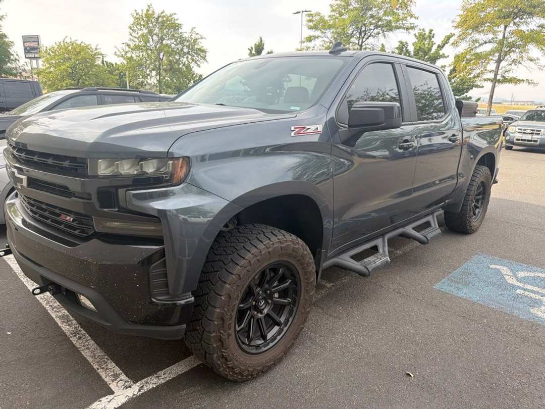 2019 Chevrolet Silverado 1500 LT Trail Boss - Image 2