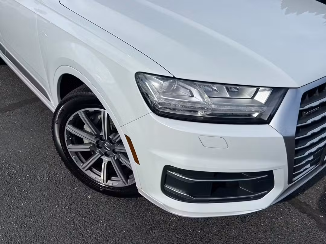 2018 Audi Q7 3.0T Premium Plus - Image 2