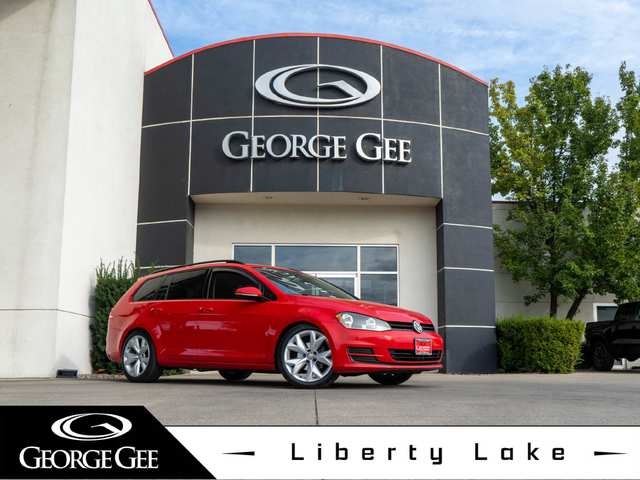 2016 Volkswagen Golf Sportwagen S