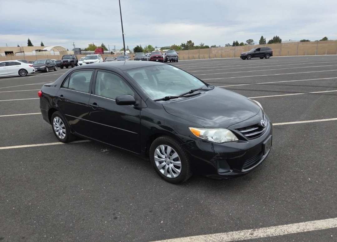 2013 Toyota Corolla LE - Image 2