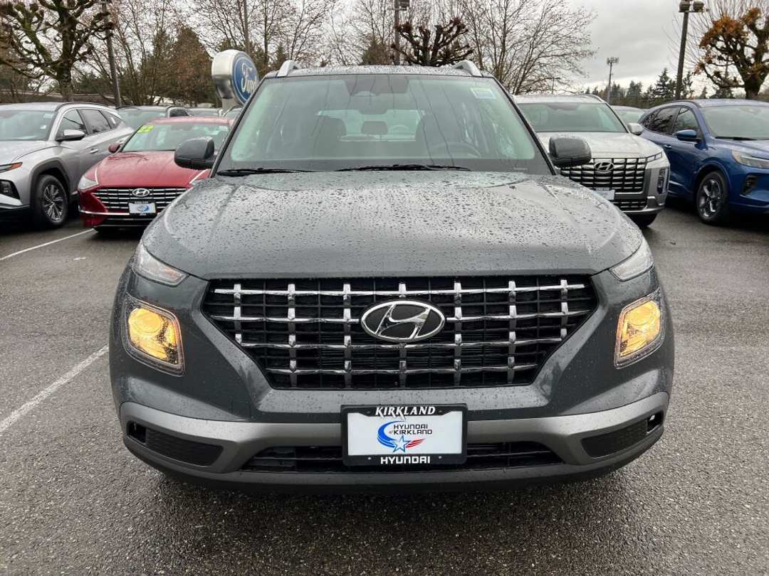 2024 Hyundai Venue SEL - Image 2