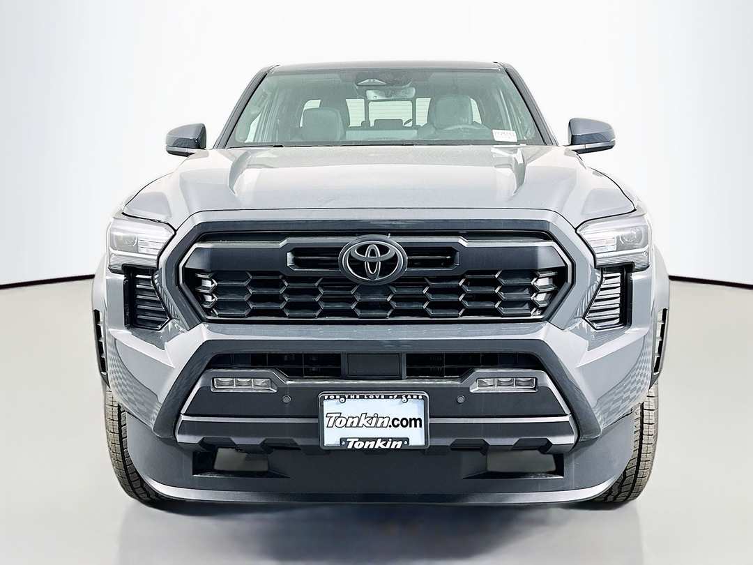 2025 Toyota Tacoma Hybrid TRD Off Road - Image 2