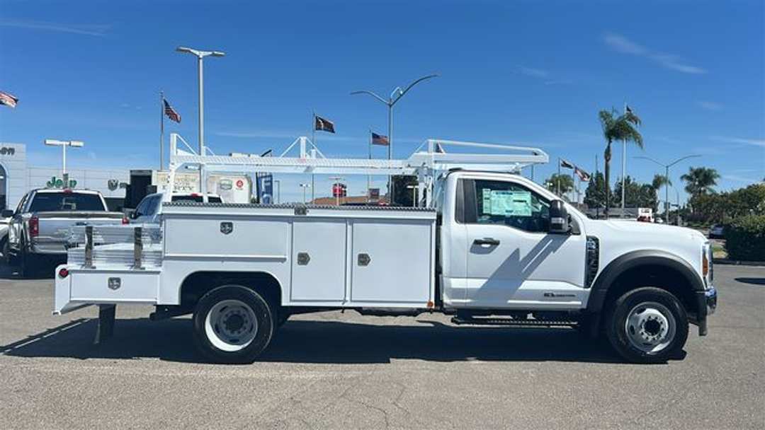 2026 Ford F-550Sd XL - Image 2