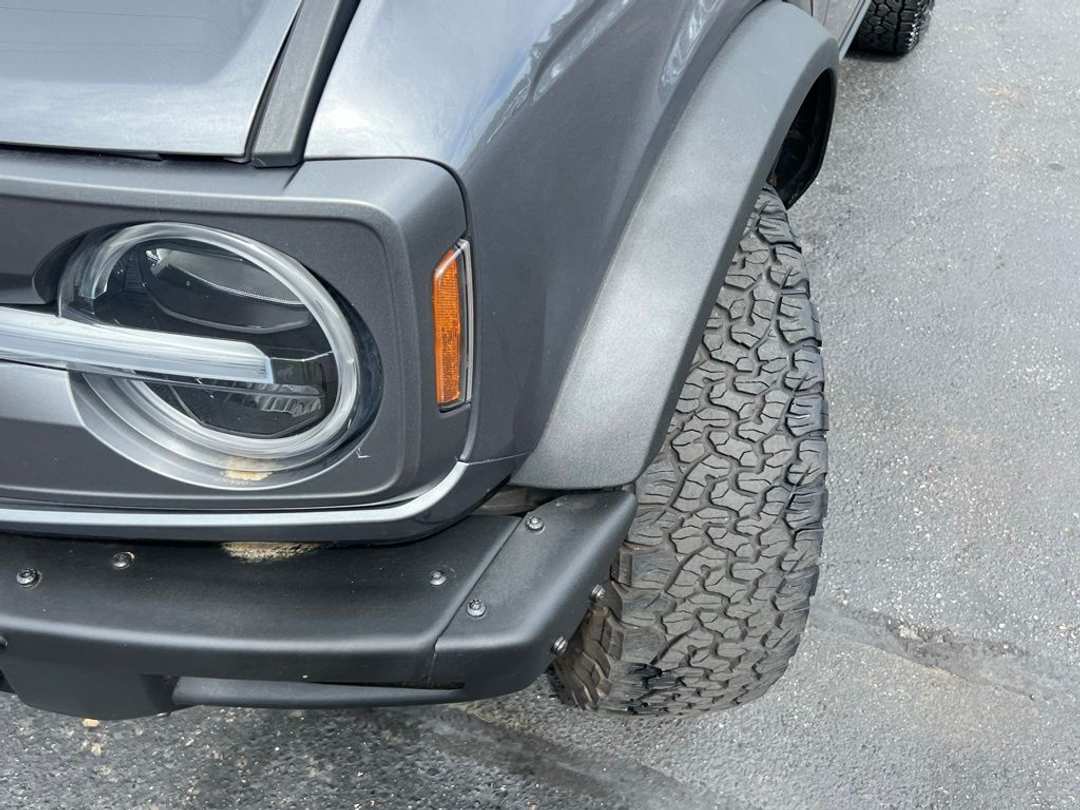 2023 Ford Bronco Badlands - Image 3