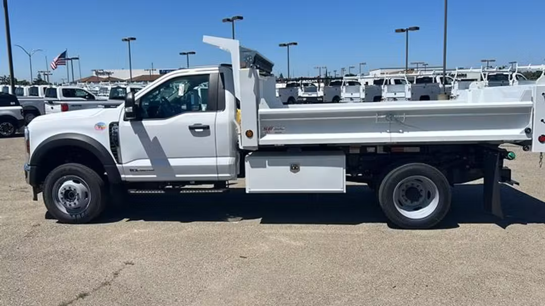 2026 Ford F-550Sd XL - Image 2