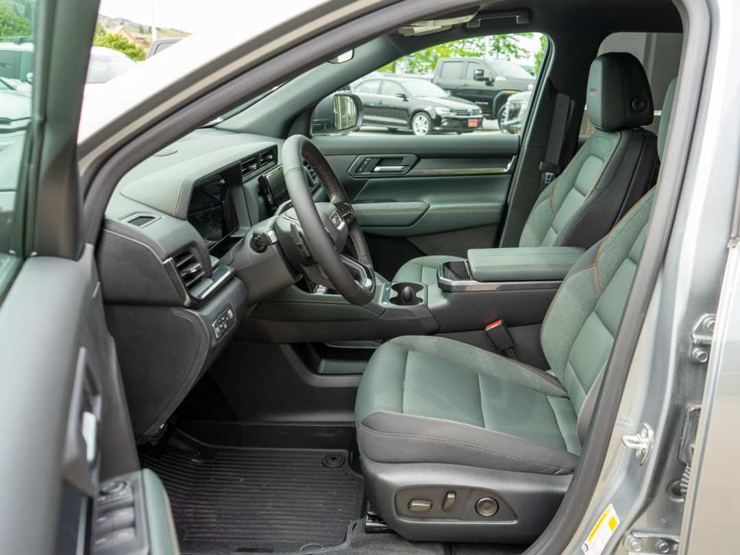 2026 GMC Terrain AT4 - Photo 10