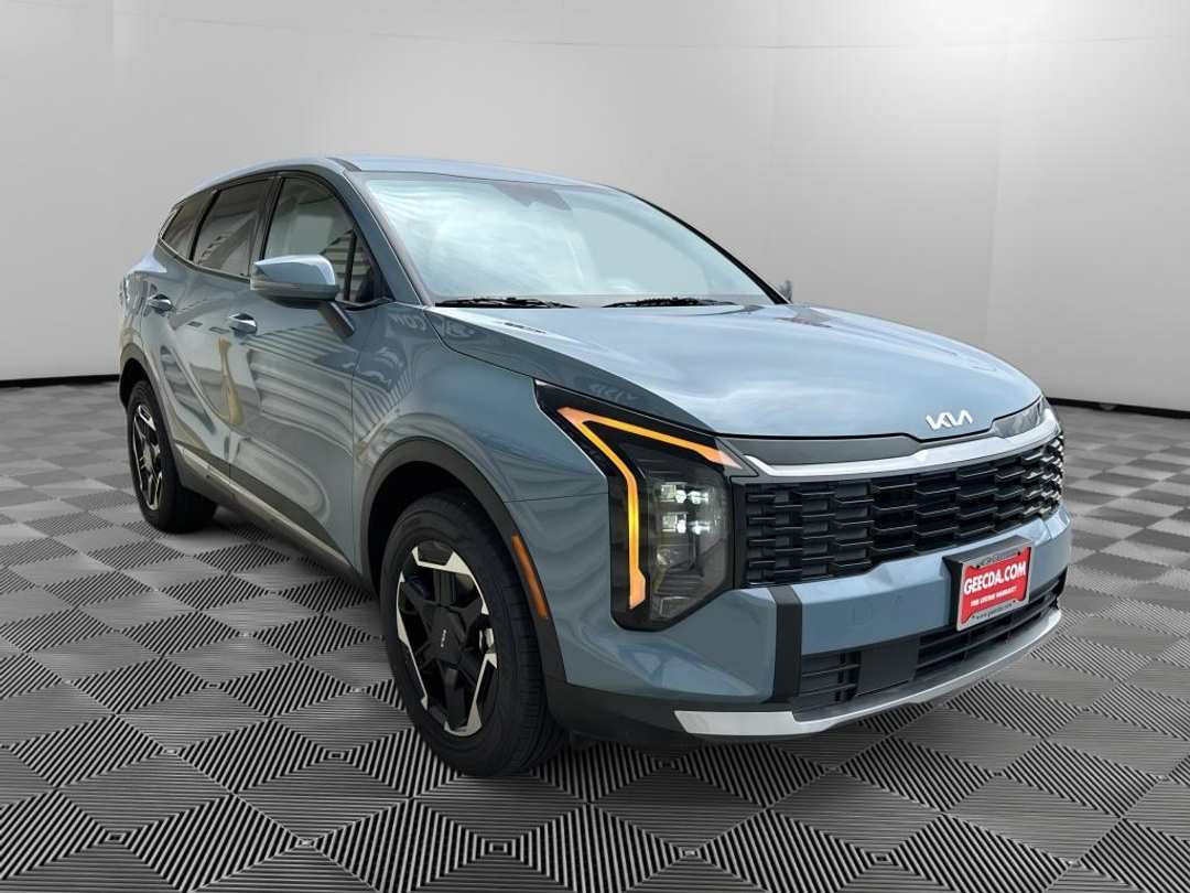 2026 Kia Sportage Hybrid S - Image 3