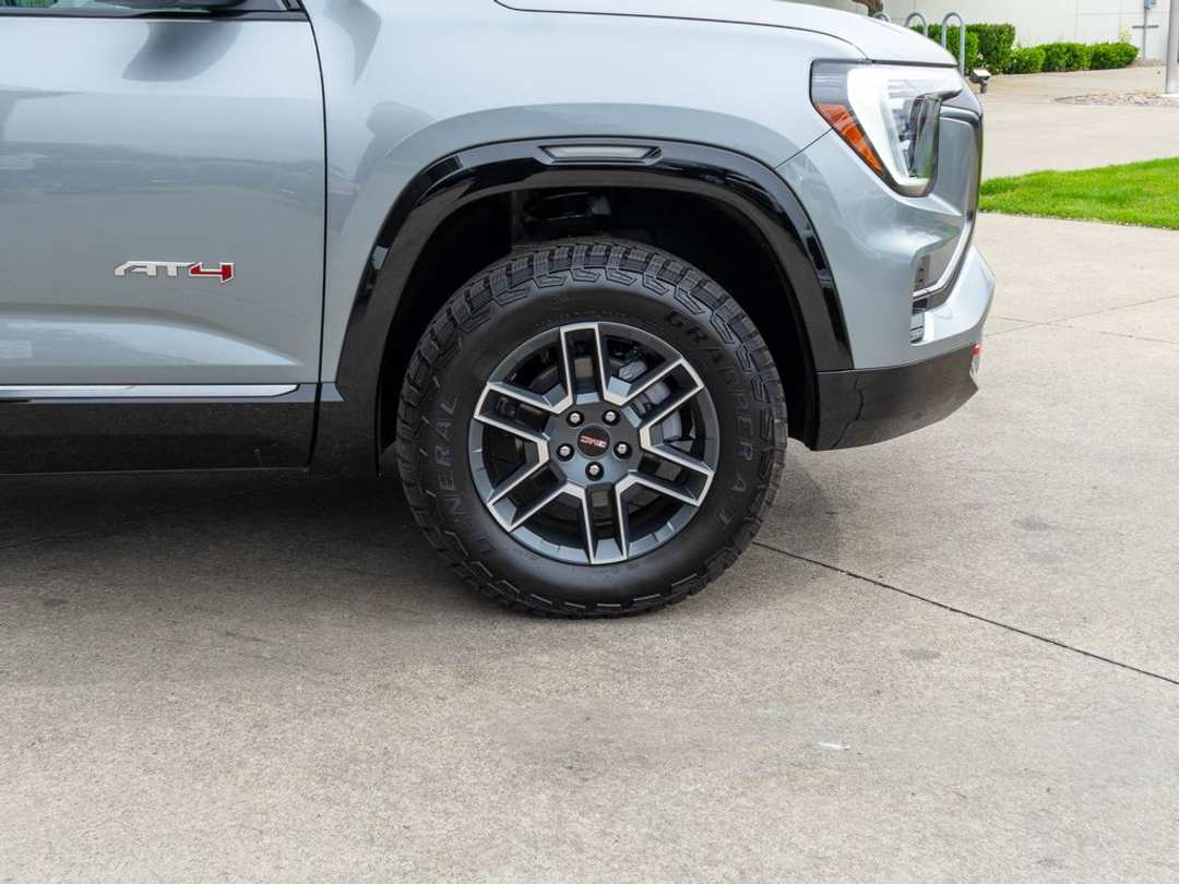 2026 GMC Terrain AT4 - Photo 32