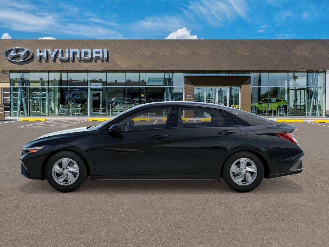 2026 Hyundai Elantra SE - Image 3